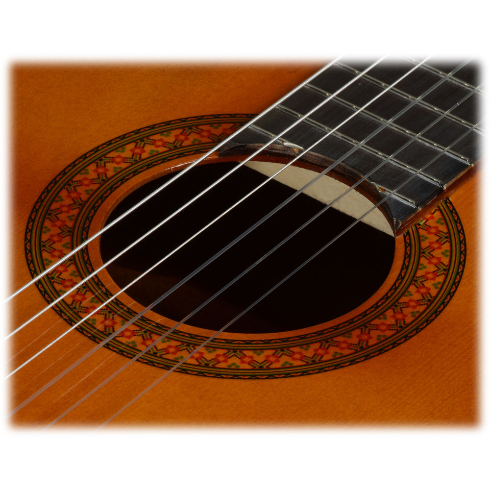 Yamaha C40 Classical Guitar – Full-Size Nylon String Guitar